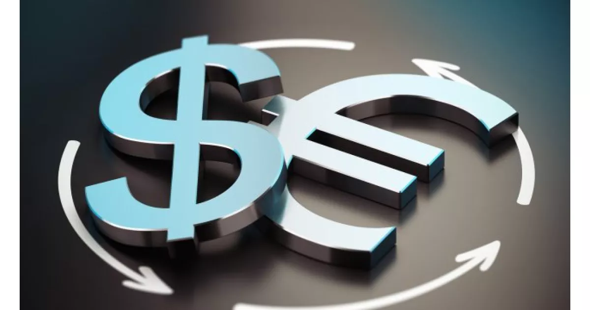 EUR/USD shows cautious bearishness as Euro remains stable amid market uncertainty. Watch for key support levels.