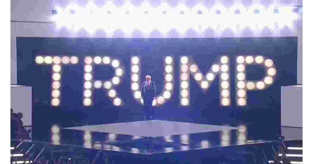 A man kills a grizzly bear in Montana after it attacks while he is picking berries 