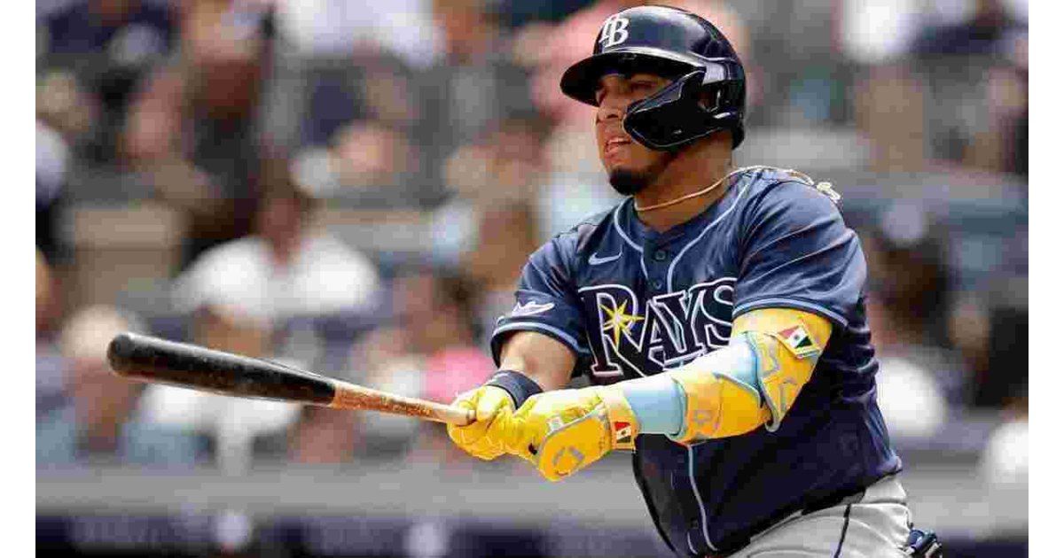 Cubs acquire All-Star Isaac Paredes in blockbuster trade with Rays: Reports