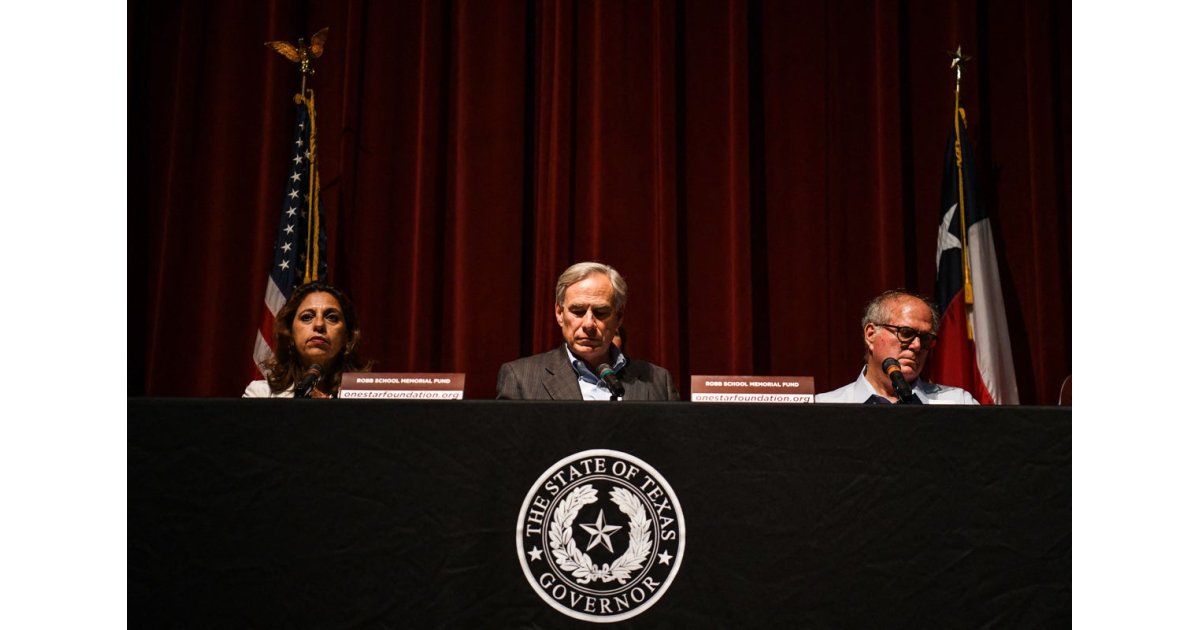 Uvalde mayor calls on district attorney to resign, accusing her of a 'cover-up' in the Robb Elementary shooting investigation 