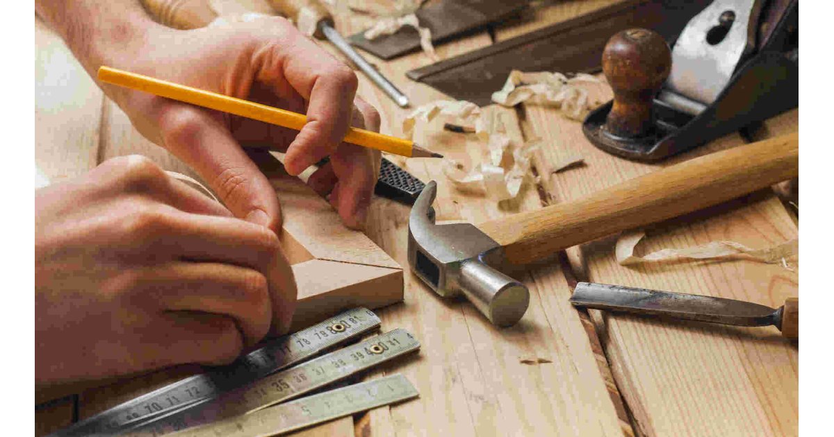 Carpenter Meaning and Definition