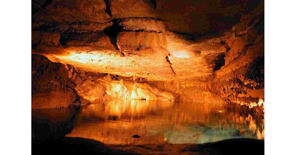 Cave Meaning and Definition