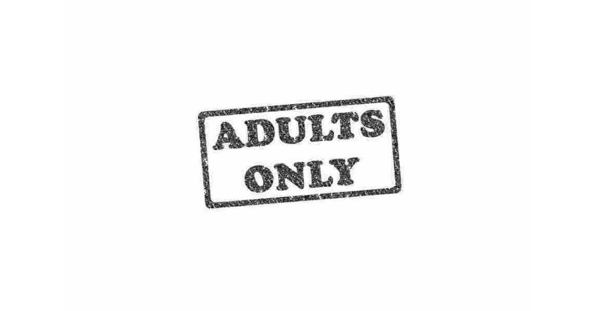 Nudist Meaning and Definition