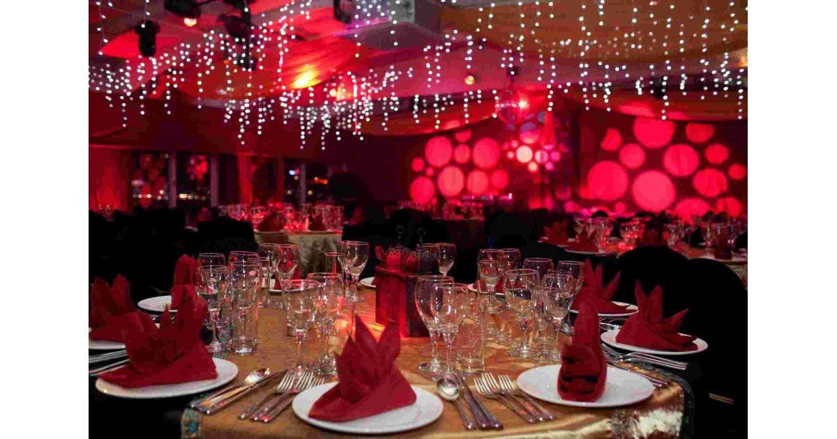 Themed Meaning and Definition