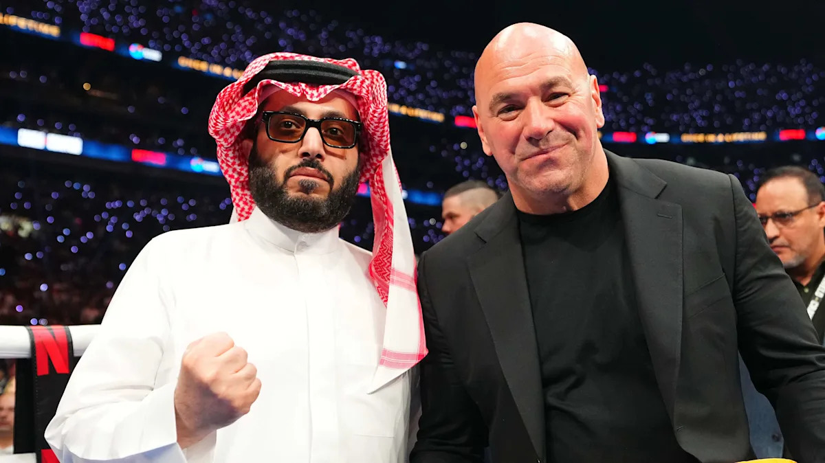 Zuffa Boxing signs multi-year broadcast deal with Paramount, linking Dana White’s new promotion to UFC.