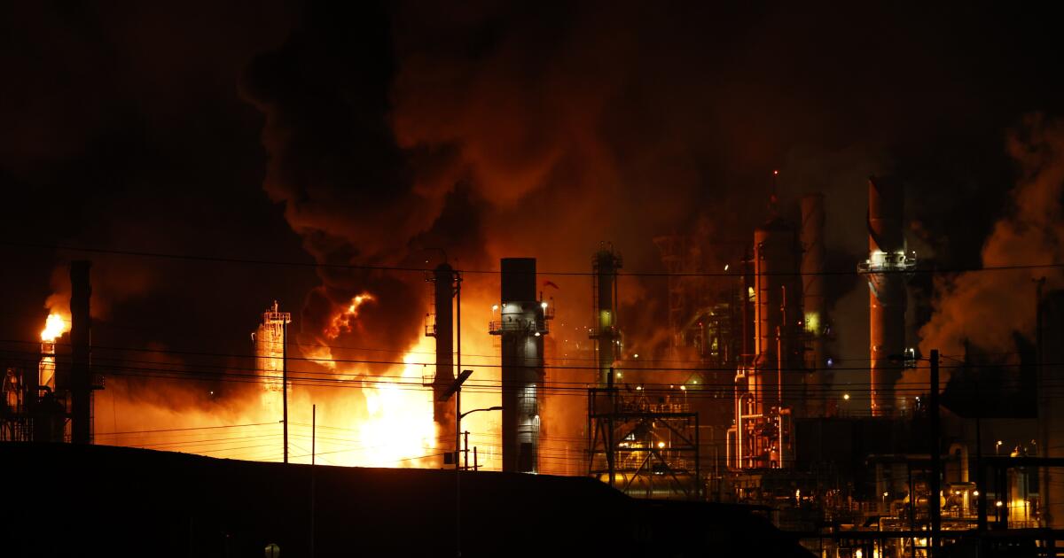 Massive fire breaks out at Chevron refinery in El Segundo, sending thick smoke over South Bay.