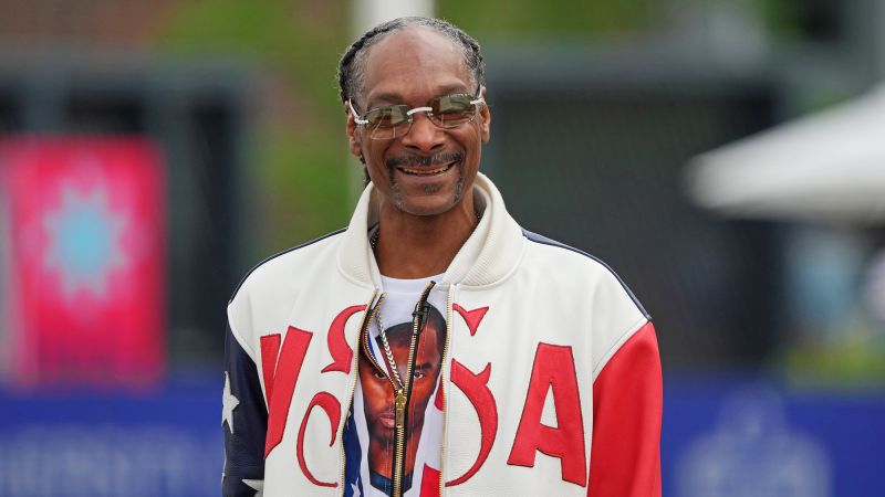 Snoop Dogg will be one of the final torchbearers at the Paris Olympics 