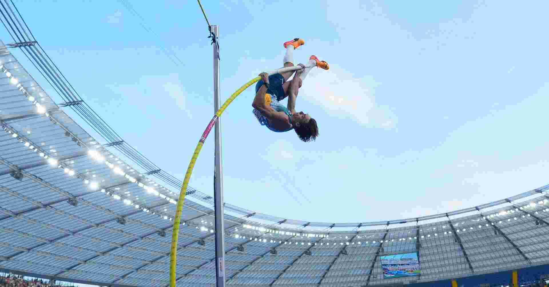 Duplantis breaks own pole vault world record at Silesia Diamond League