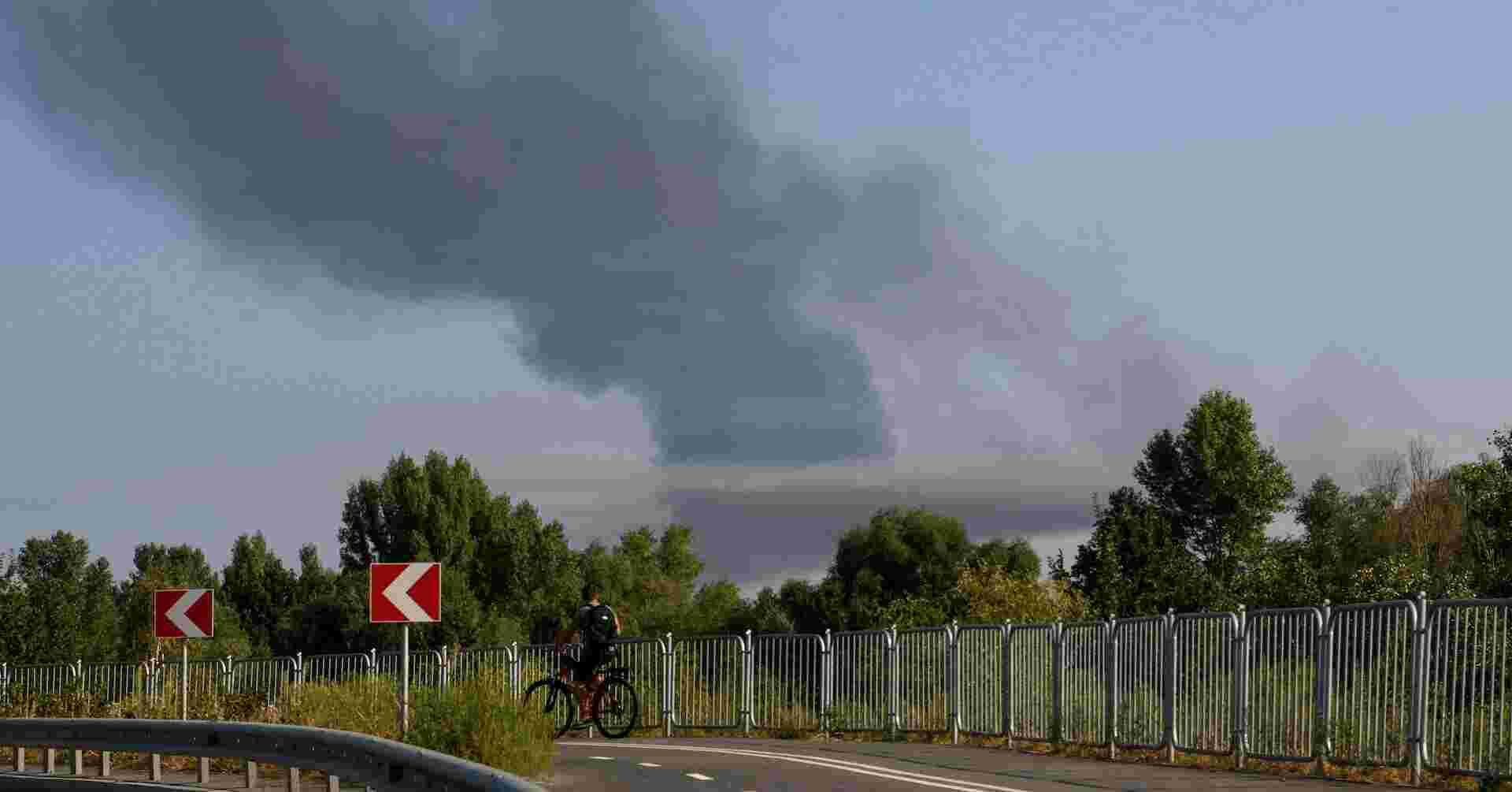 Russia fires huge missile, drone salvo at Ukraine's power grid