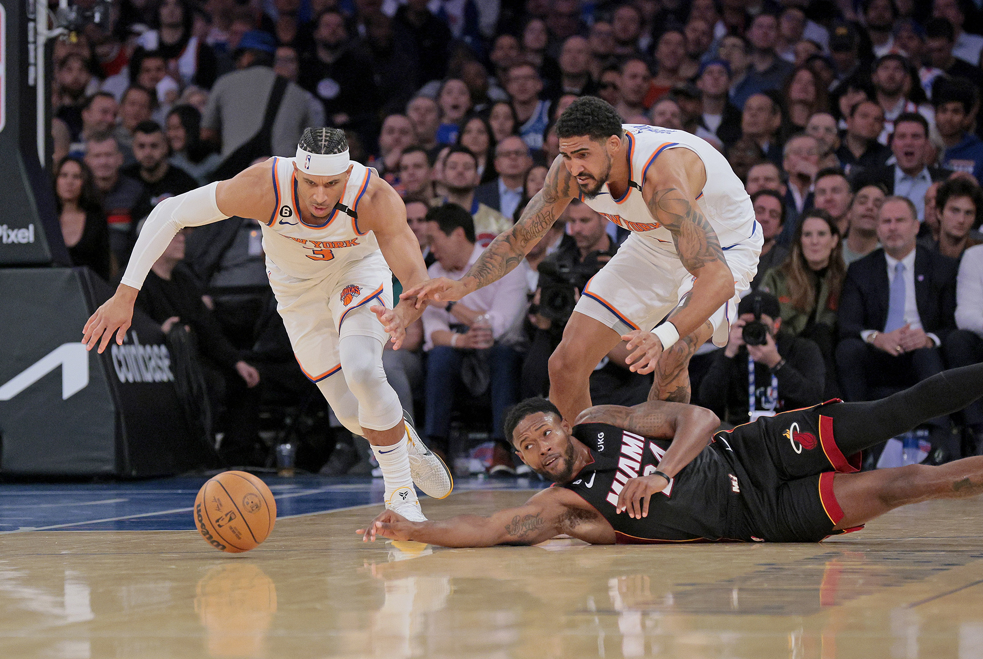 Josh Hart 'did everything' down stretch to get Knicks back into series