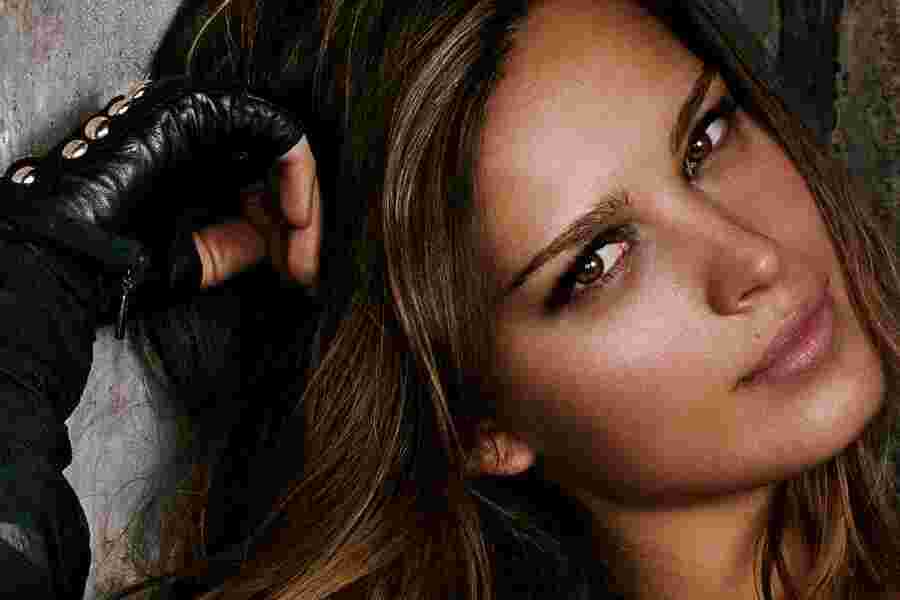 Brunette Meaning and Definition