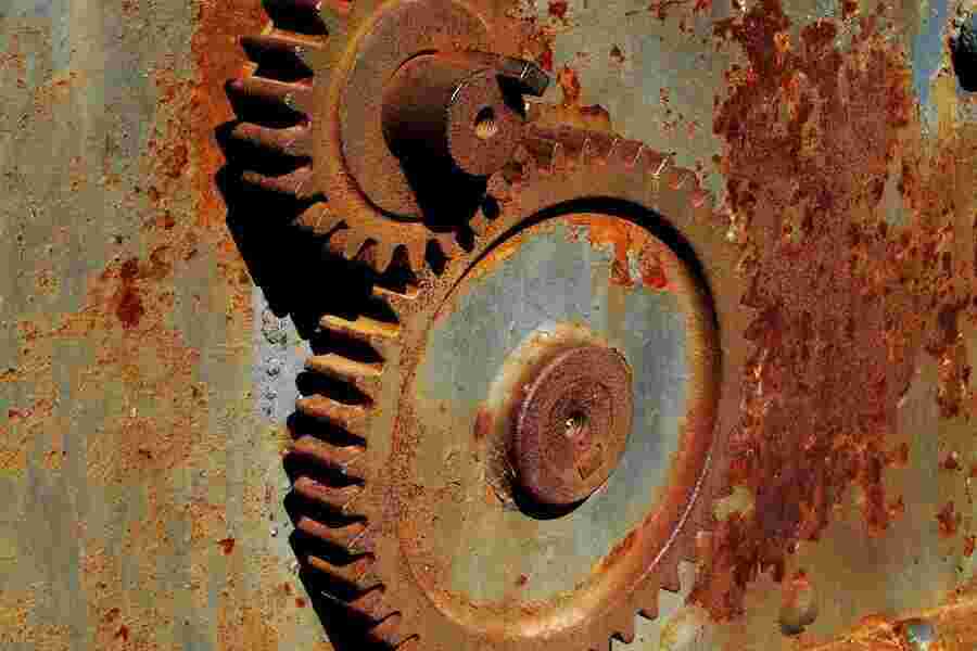 Rusty Meaning and Definition