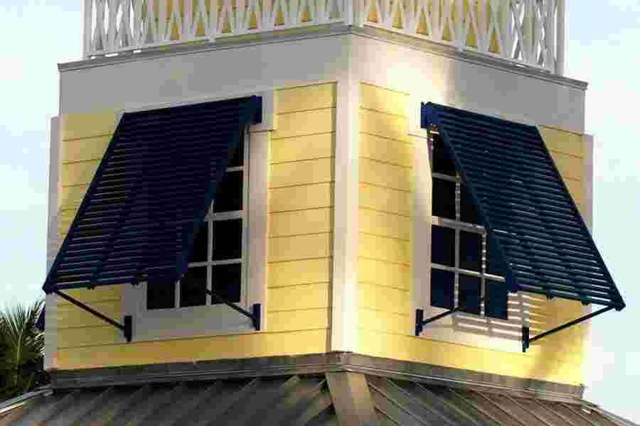 Shutter Meaning and Definition