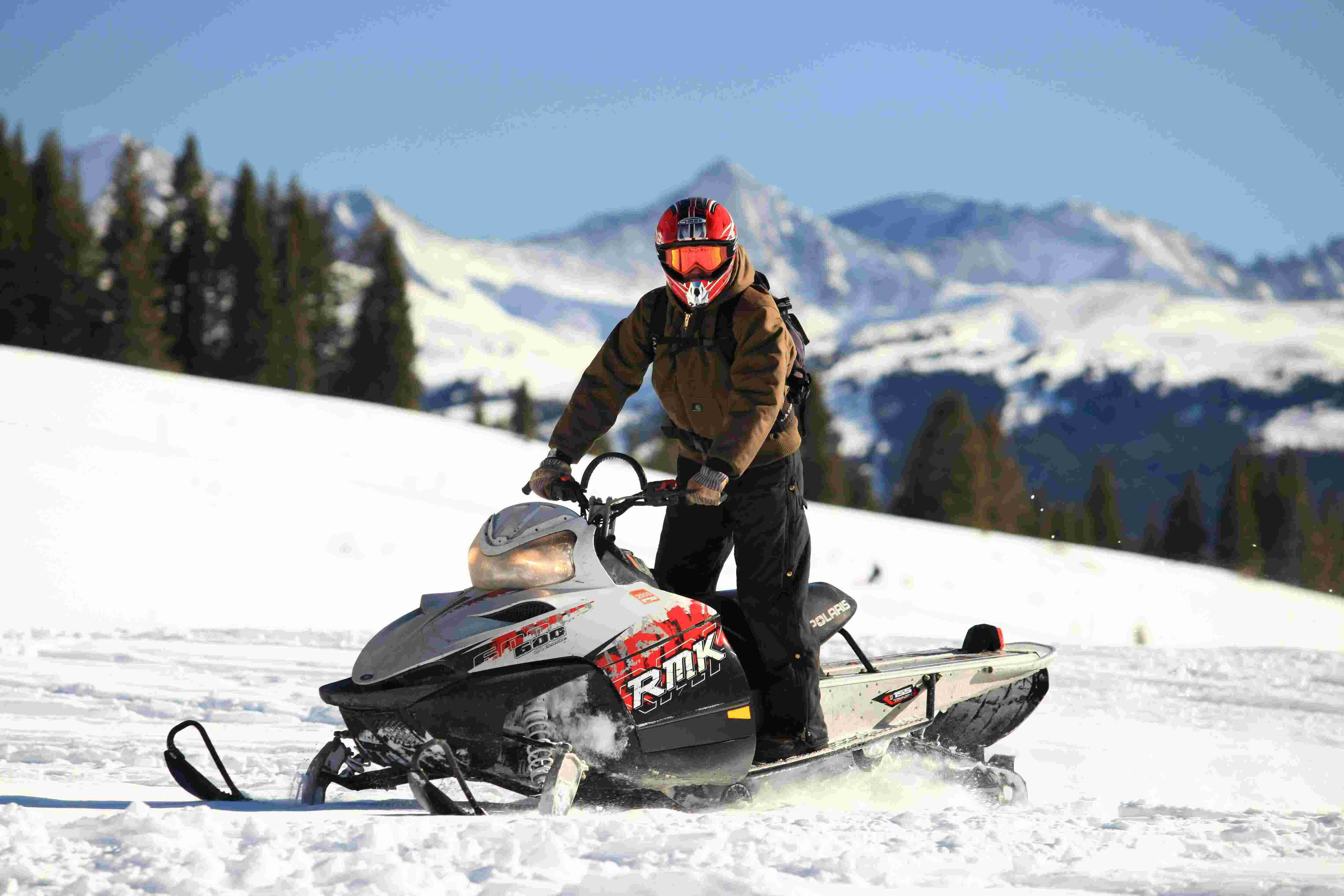 Snowmobile Meaning and Definition