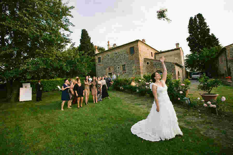 Toss Meaning and Definition