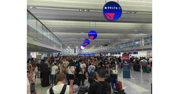 Delta's Historic Meltdown: Misleading Excuses Leave Passengers Stranded – Avoid at All Costs Delta's Historic Meltdown: Misleading Excuses Leave Passengers Stranded – Avoid at All Costs