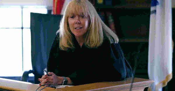 Karen Read trial juror says jury didn't know how to communicate unanimous verdict on 2 charges to judge Karen Read trial juror says jury didn't know how to communicate unanimous verdict on 2 charges to judge
