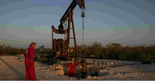 Texas oil regulator under scrutiny as zombie wells gush back to life Texas oil regulator under scrutiny as zombie wells gush back to life
