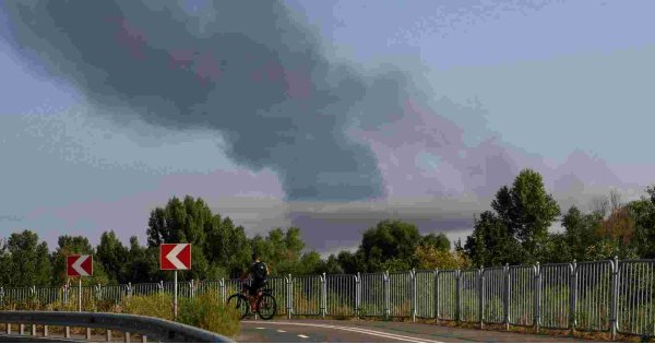 Russia fires huge missile, drone salvo at Ukraine's power grid Russia fires huge missile, drone salvo at Ukraine's power grid