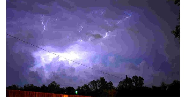 Timeline of severe weather threatening Chicago area amid dangerous heat wave