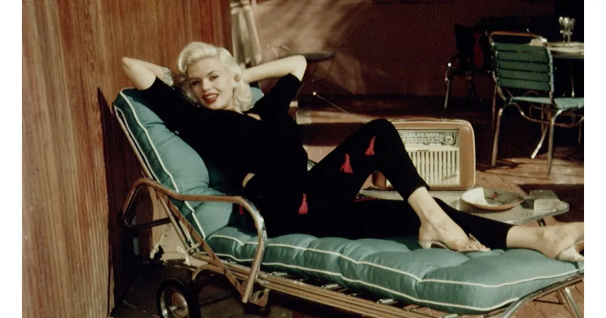 Jayne Mansfield died in a tragic car accident in 1967, impacting her daughter Mariska Hargitay's life forever.
