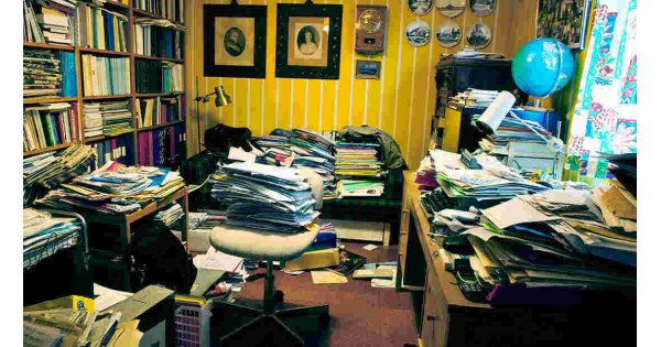 Clutter Meaning and Definition Clutter Meaning and Definition