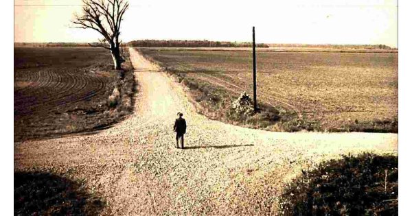 Crossroads Meaning and Definition Crossroads Meaning and Definition