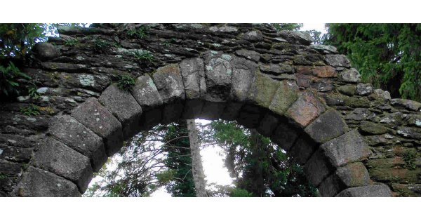 Keystone Meaning and Definition Keystone Meaning and Definition