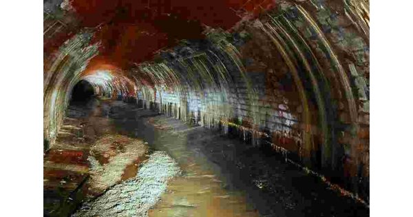 Sewer Meaning and Definition