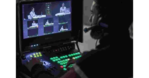 Streaming Meaning and Definition