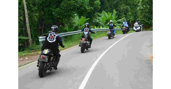 Touring Meaning and Definition