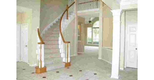 Upstairs Meaning and Definition