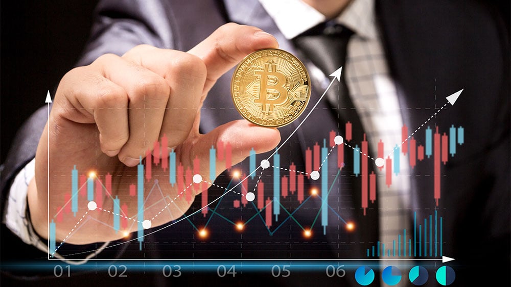 Bitcoin and cryptocurrencies rally as U.S. government shutdown nears, with Bitcoin rebounding above $114,000 and Ethereum near $4,180. Market volatility rises amid uncertainty.