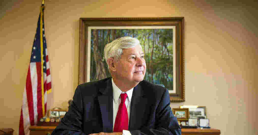 Bob Graham, Former Florida Governor and Senator, Dies at 87 