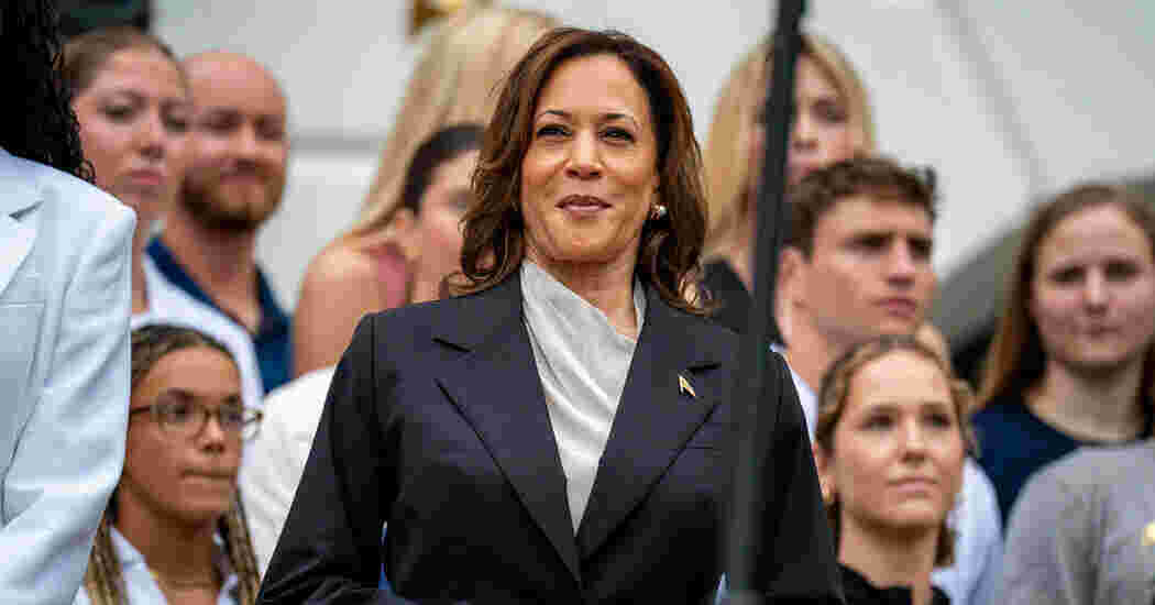 Opinion | Hillary Clinton: How Kamala Harris Can Win and Make History 