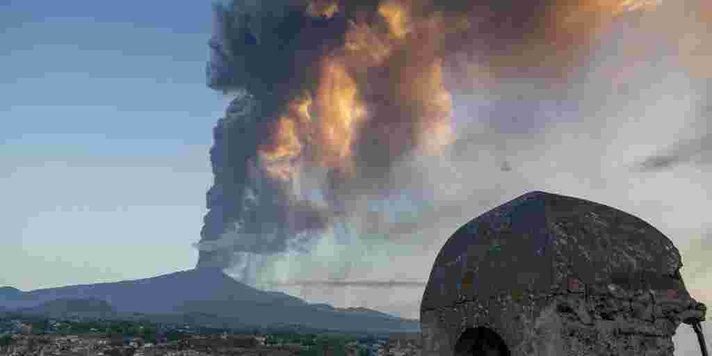 Italy’s Mount Etna erupts again, sends ash plume 32,000 feet into sky