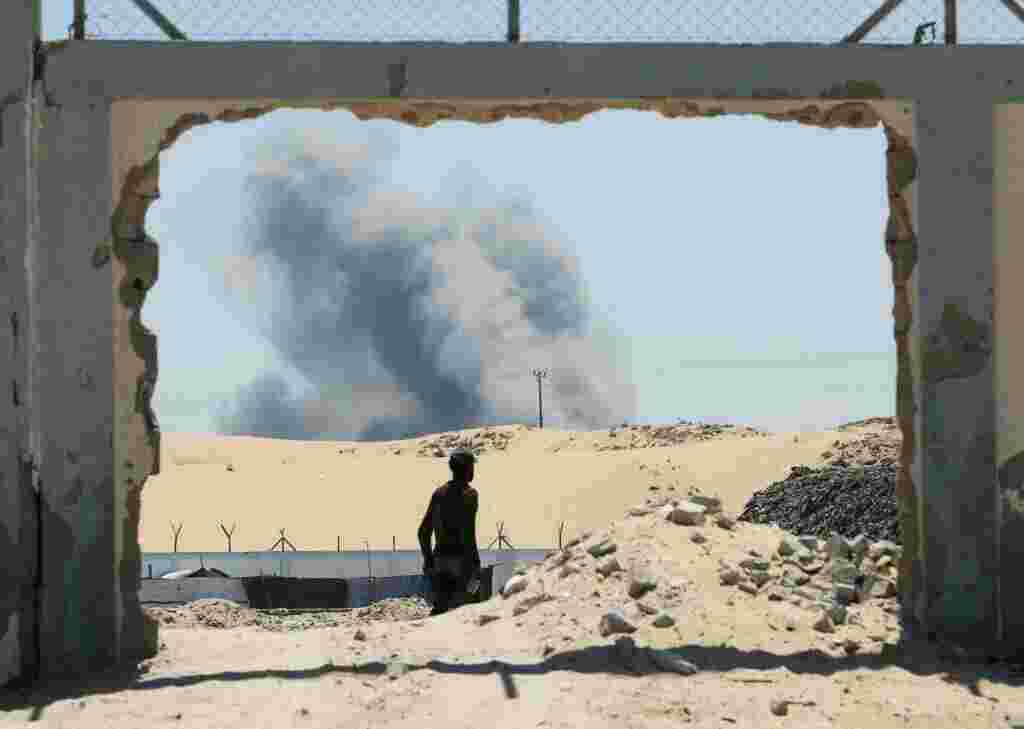 Israel kills Hamas commander in Lebanon, strikes Gaza as region sits on brink of wider war