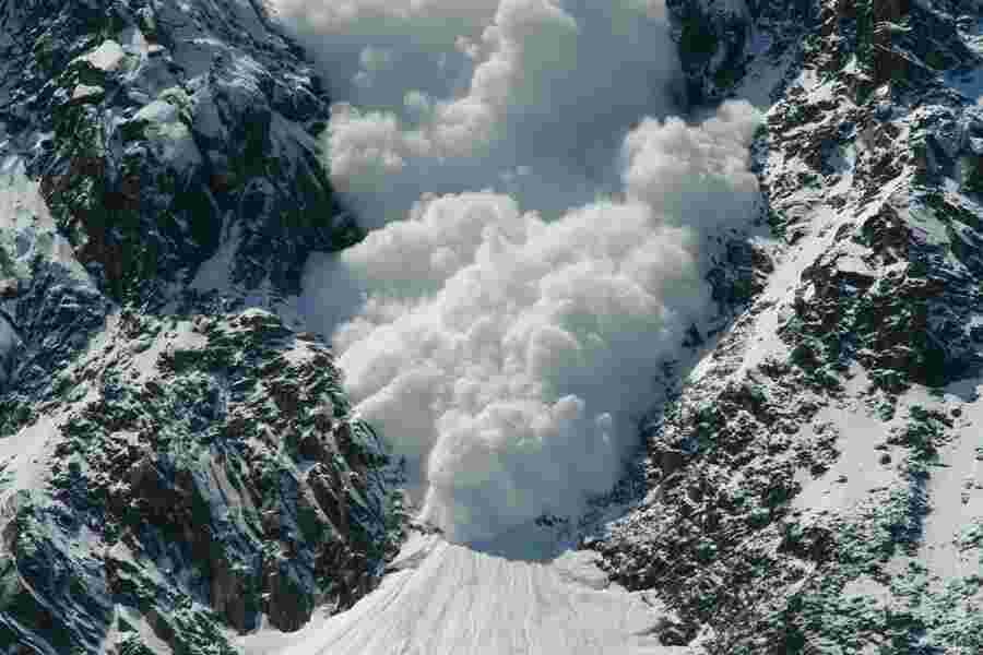 Avalanche Meaning and Definition
