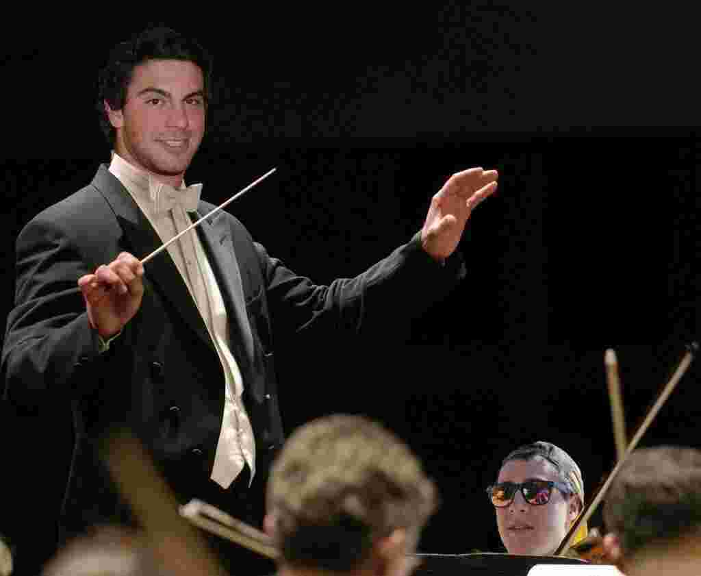 Conductor Meaning and Definition