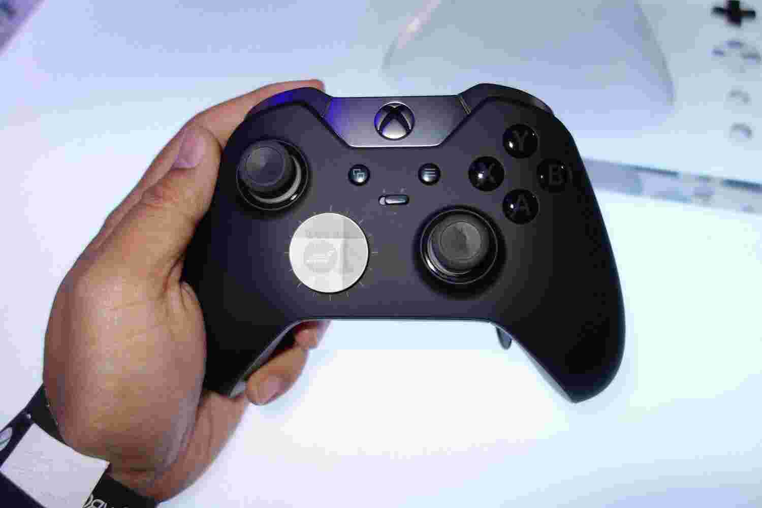 Consoles Meaning and Definition
