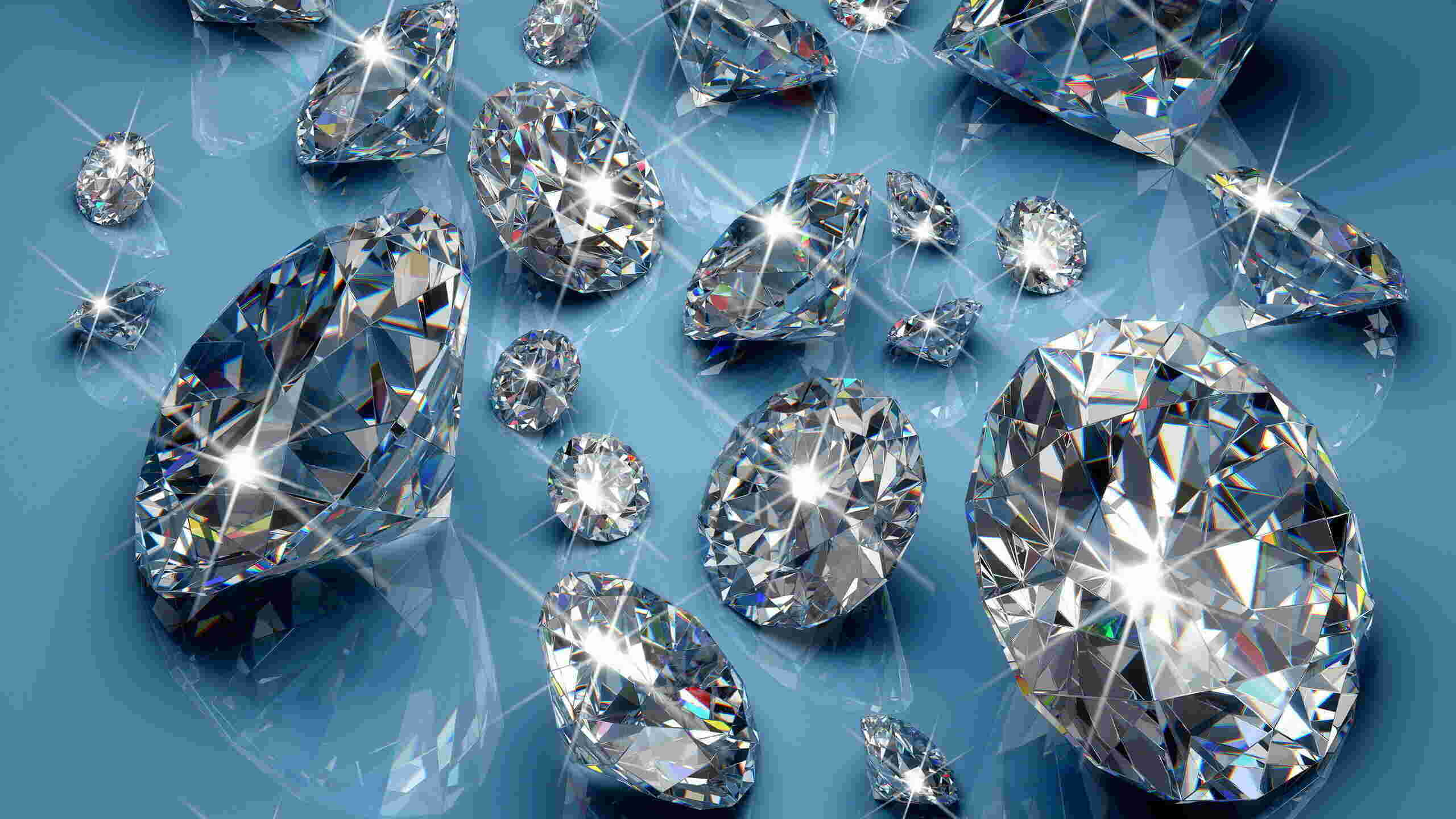 Sparkling Meaning and Definition