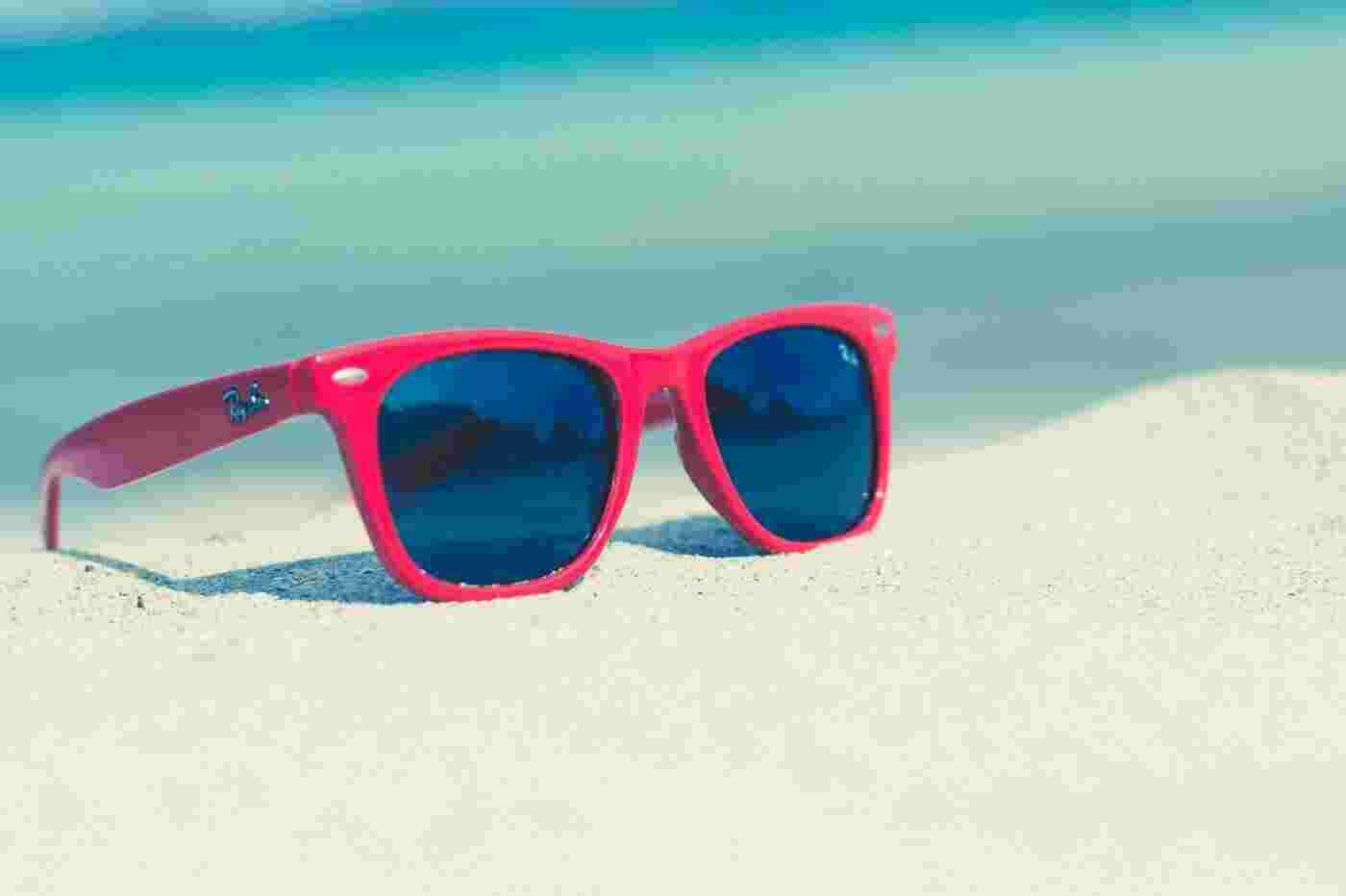 Sunglasses Meaning and Definition