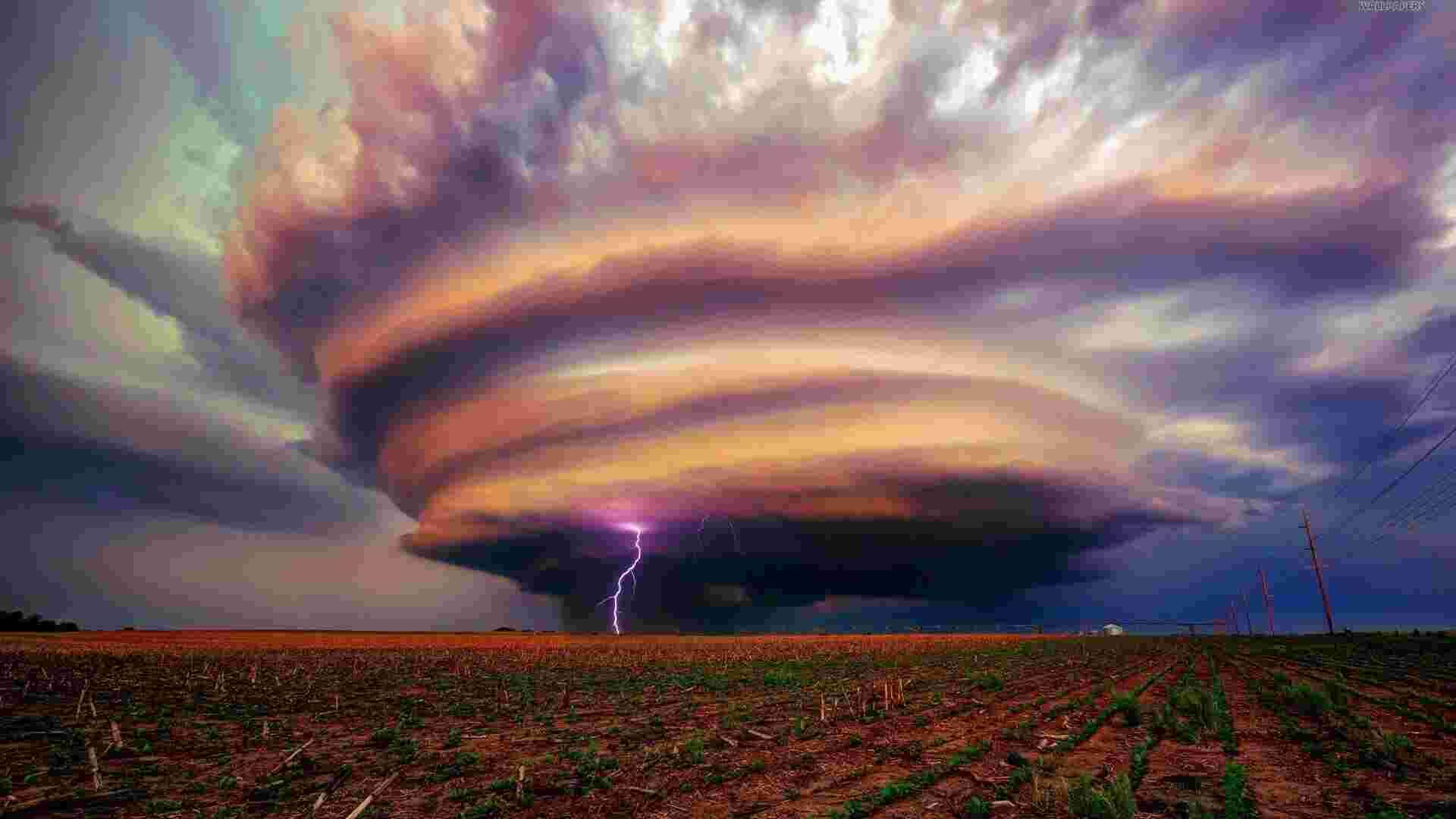 Tornado Meaning and Definition