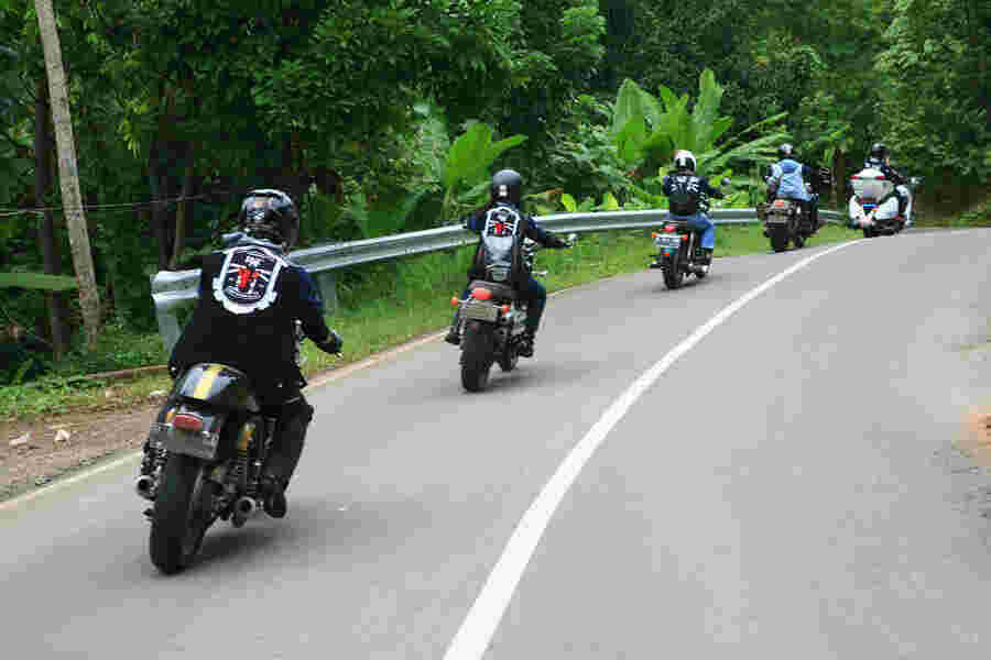 Touring Meaning and Definition
