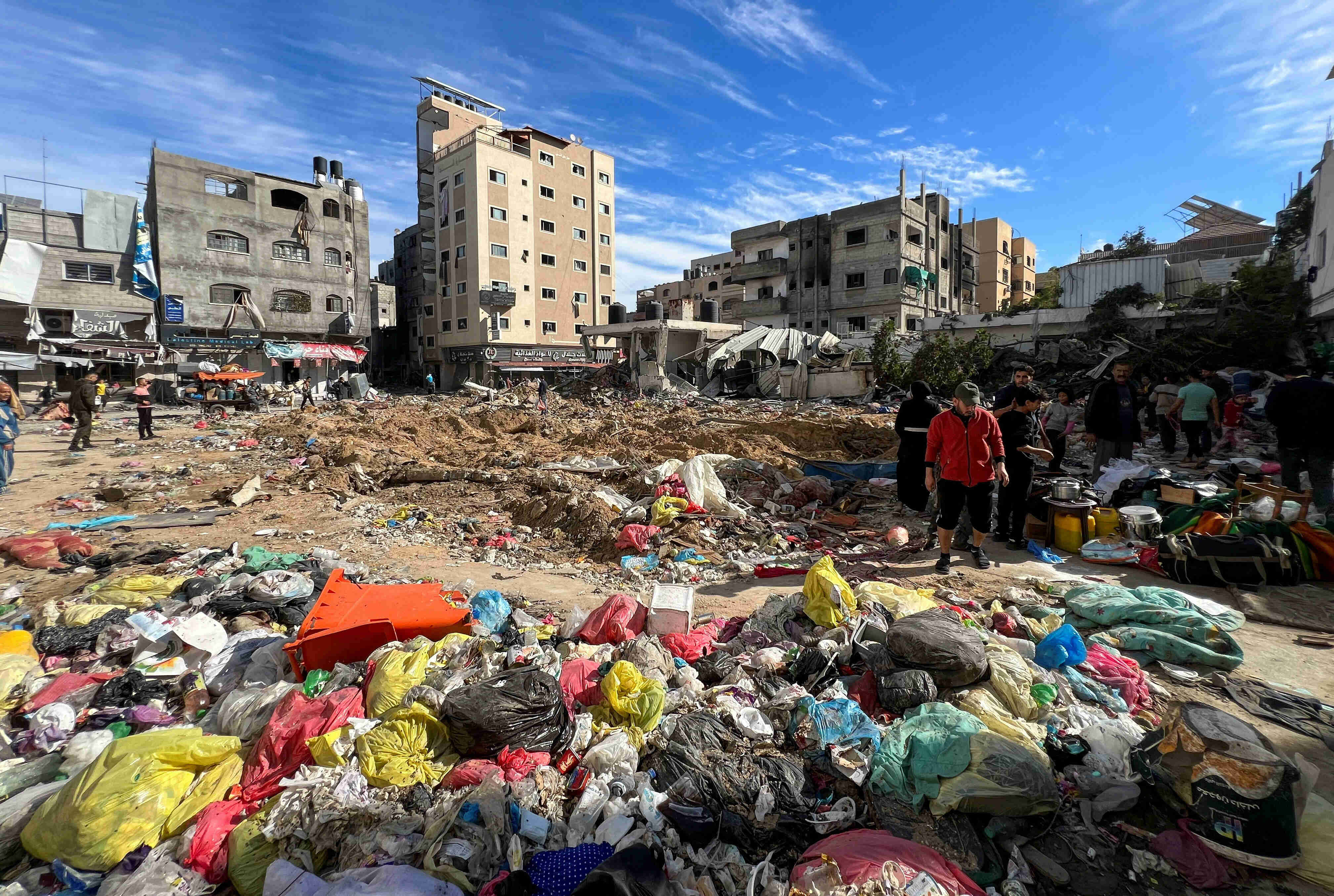 Children starving to death in northern Gaza 