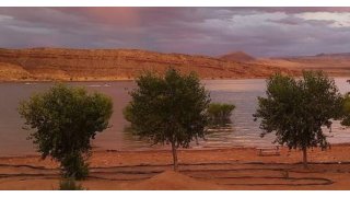 Hiker runs out of water, dies in scorching heat near Utah state park, authorities say 