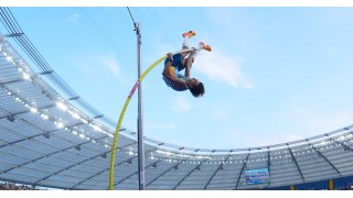 Duplantis breaks own pole vault world record at Silesia Diamond League