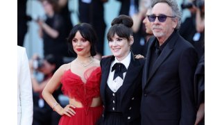 ‘Beetlejuice Beetlejuice’ Receives 4-Minute-Plus Ovation At Venice Film Festival World Premiere