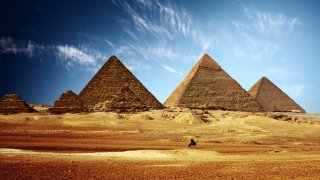 Pyramid Meaning and Definition